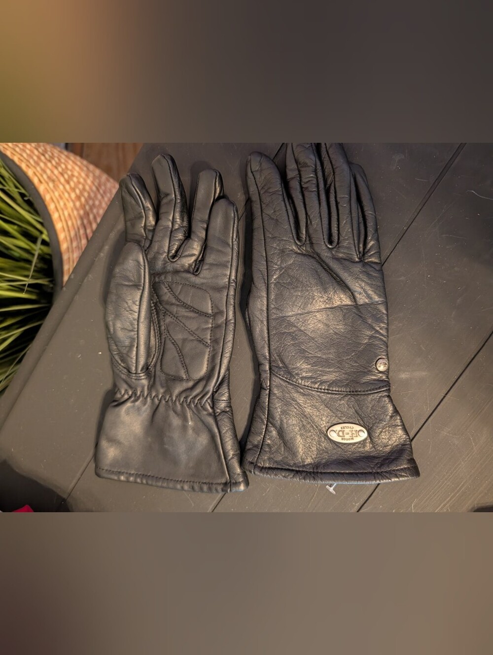 Harley Davidson Women's Leather Gloves.   Excellent
